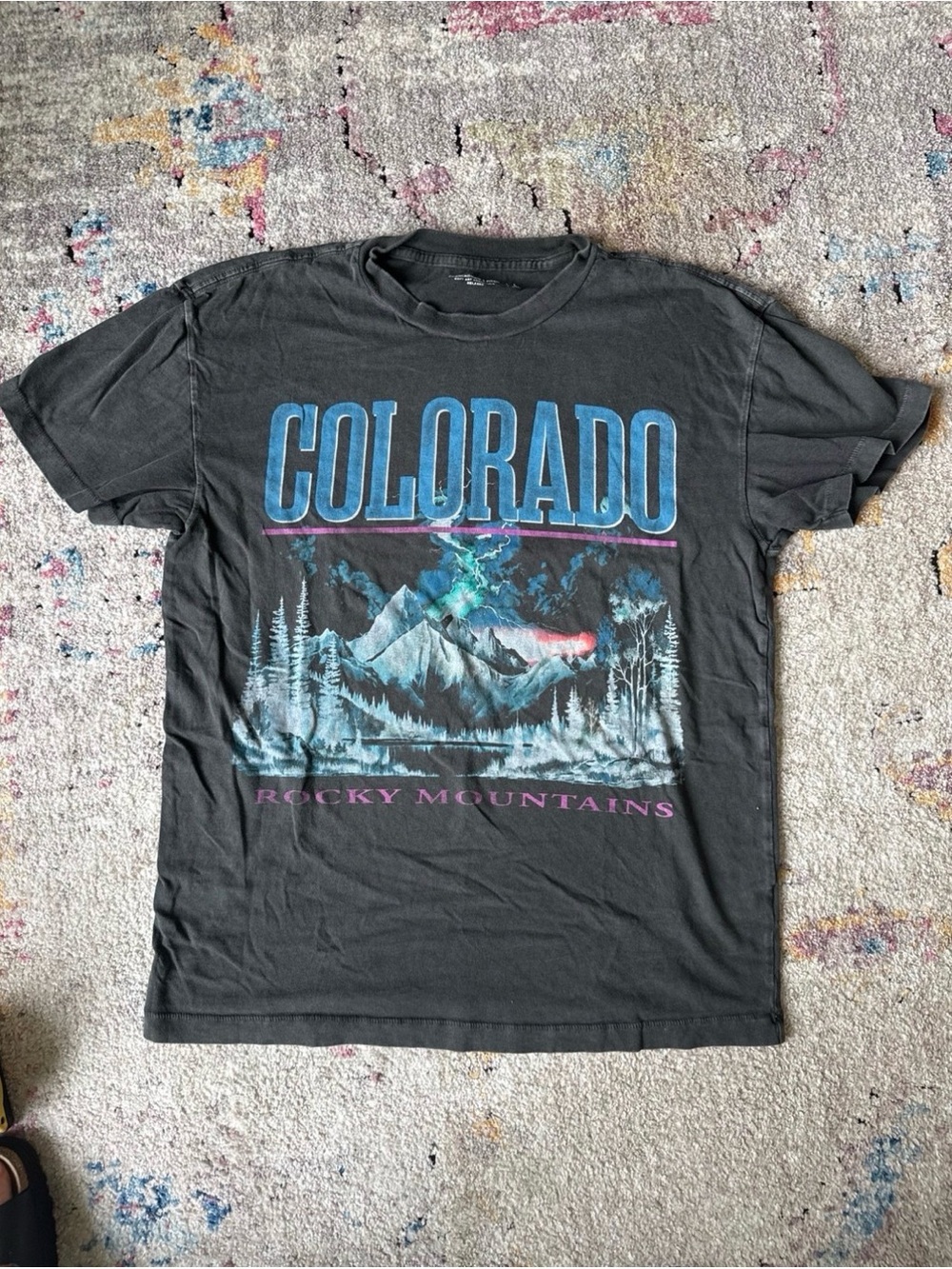 Abercrombie & Fitch Black Colorado Rocky Mountains Graphic Tee